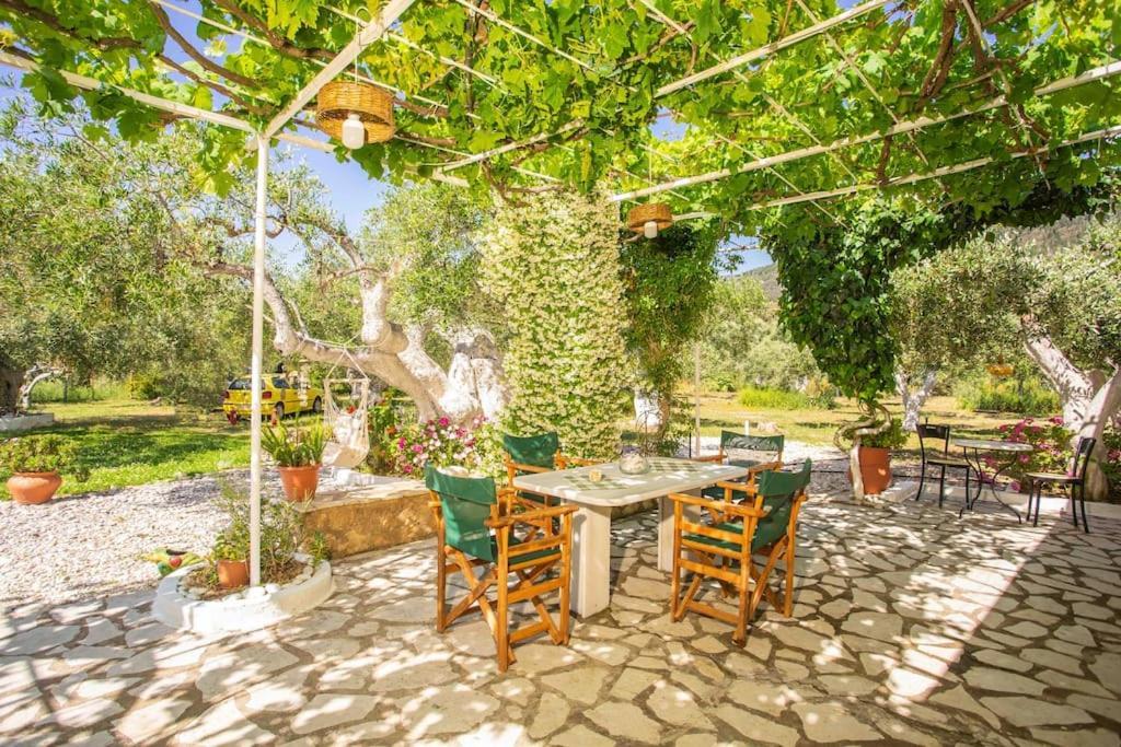 Anthia Private Studio A Breath Away From Beaches Agios Nikitas Exterior photo